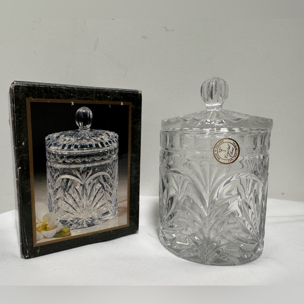 Vintage Crystal Clear Industries Madrid Crystal Biscuit Jar w/ Lid (NWT).